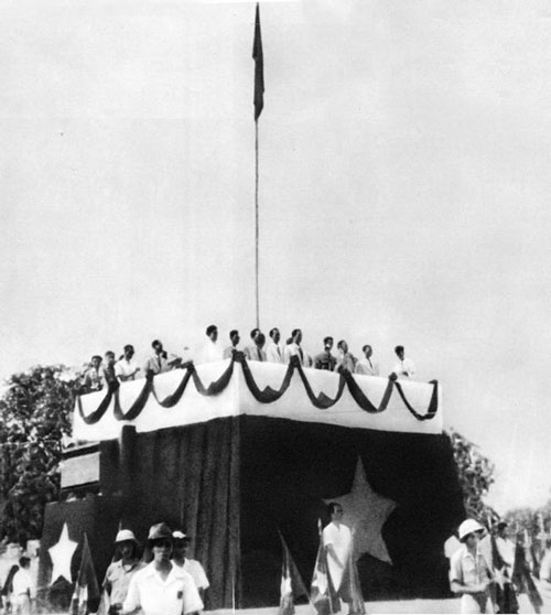Lễ đài nơi Chủ tịch Hồ Chí Minh đọc Tuyên ngôn độc lập vào ngày 2-9-1945, khai sinh nước Việt Nam Dân chủ Cộng hòa Ảnh: TƯ LIỆU
