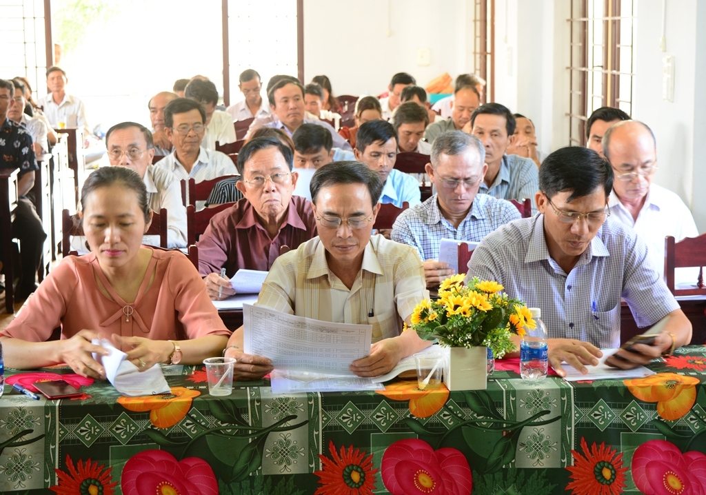 Các đại biểu dự hội nghị.