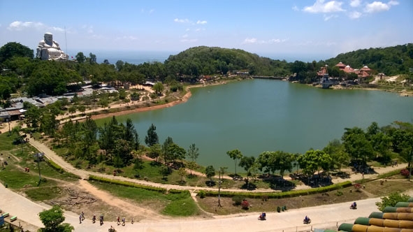 Hồ Thủy Liêm .