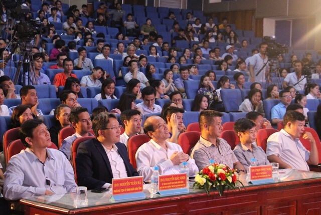 Các đại biểu tham dự đêm Chung kết, trao giải Cuộc thi Khởi nghiệp, khởi sự kinh doanh năm 2018