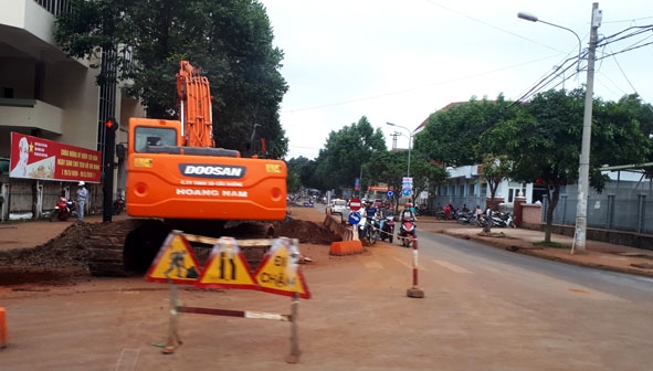 Thi công Dự án mở rộng hệ thống thoát nước mưa, nước thải trên địa bàn TP. Buôn Ma Thuột. 