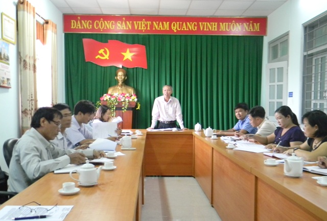 Quang cảnh buổi họp