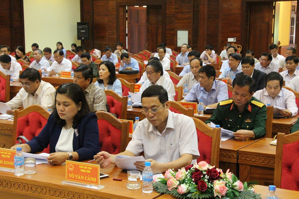 Các đại biểu dự hội nghị