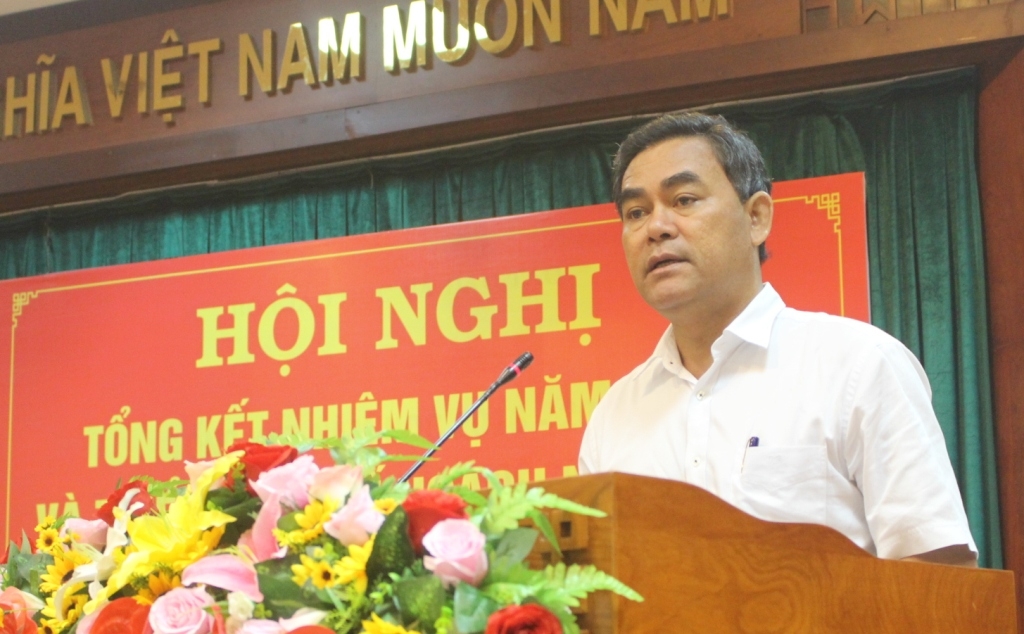 Chủ tịch HĐND tỉnh Y Biêr Niê 