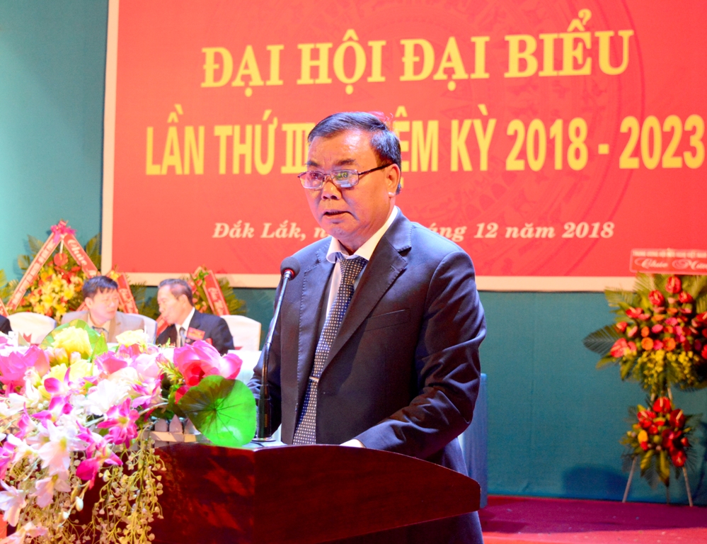 Đồng chí EEban Y Phu phát biểu chỉ đạo tại Đại hội.