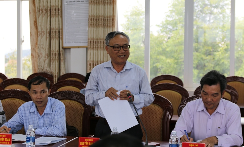 Tổng Biên tập Báo Đắk Lắk phát biểu tại hội nghị