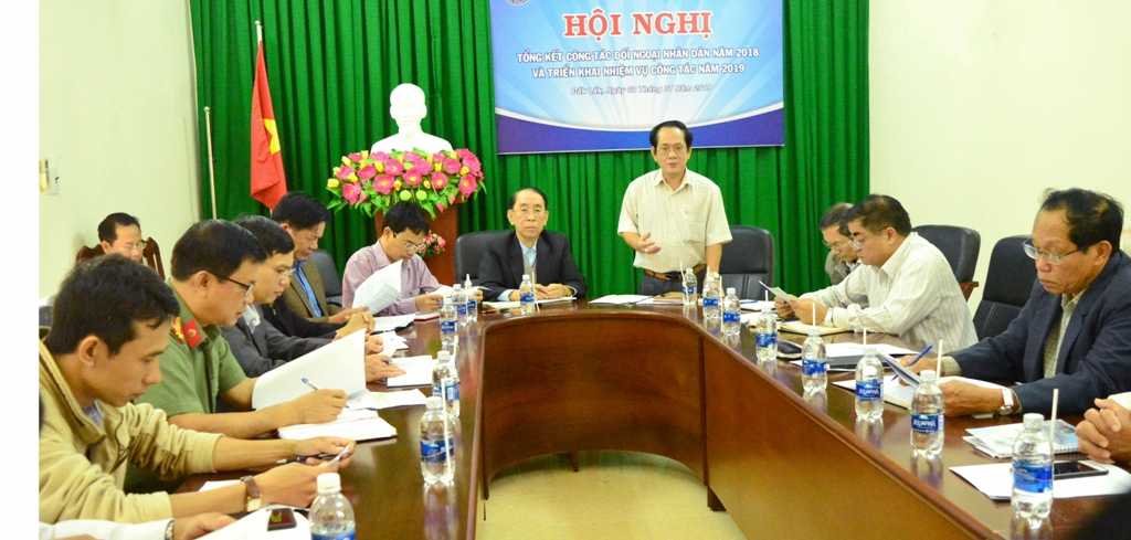  Quang cảnh buổi hội nghị.