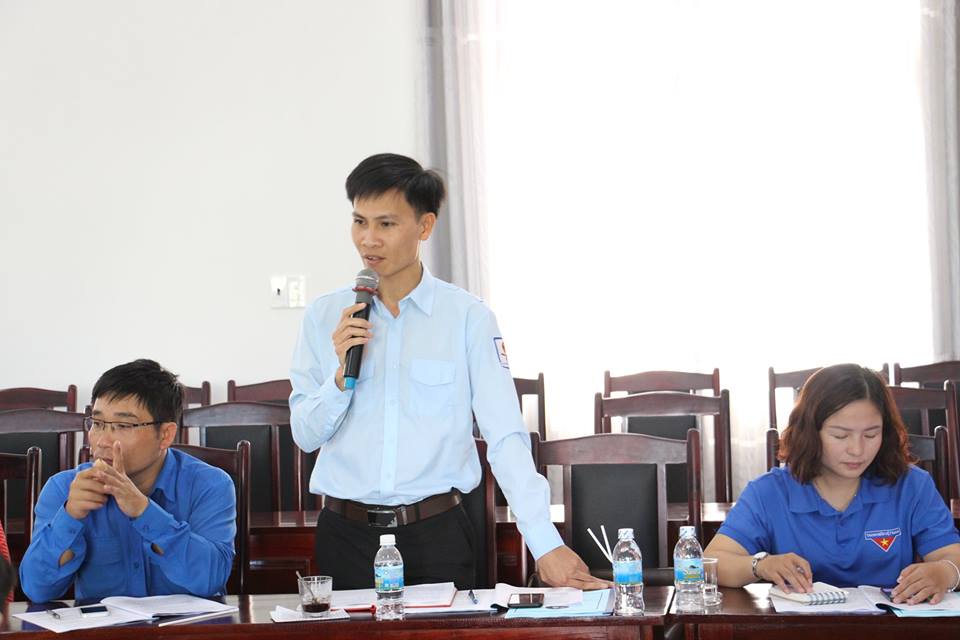 Đại diện Hội đồng Đội huyện Krông Pắc đóng góp ý kiến tại hội nghị