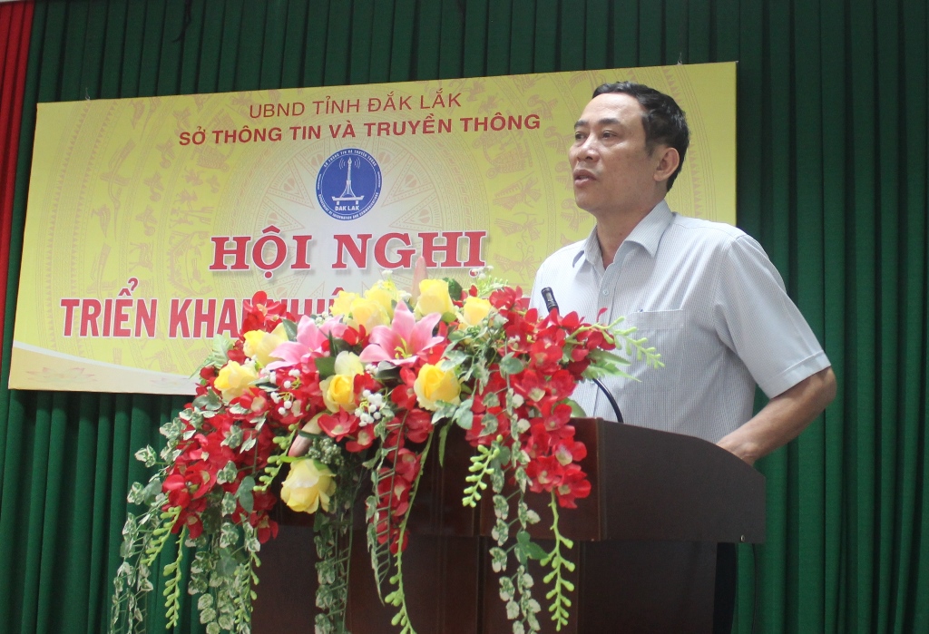 Phó Chủ tịch UBND tỉnh Võ Văn Cảnh phát biểu tại Hội nghị.