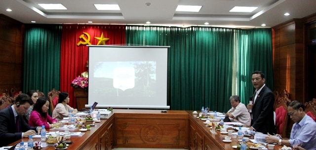 Các đại biểu tham dự cuộc họp