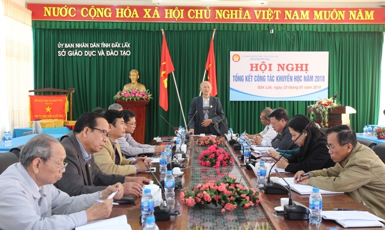 Các đại biểu tham dự hội nghị.