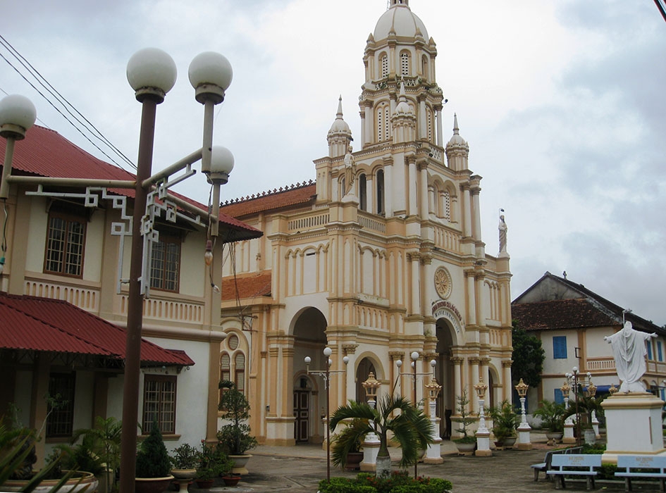 Cụm thánh đường Cù lao Giêng.