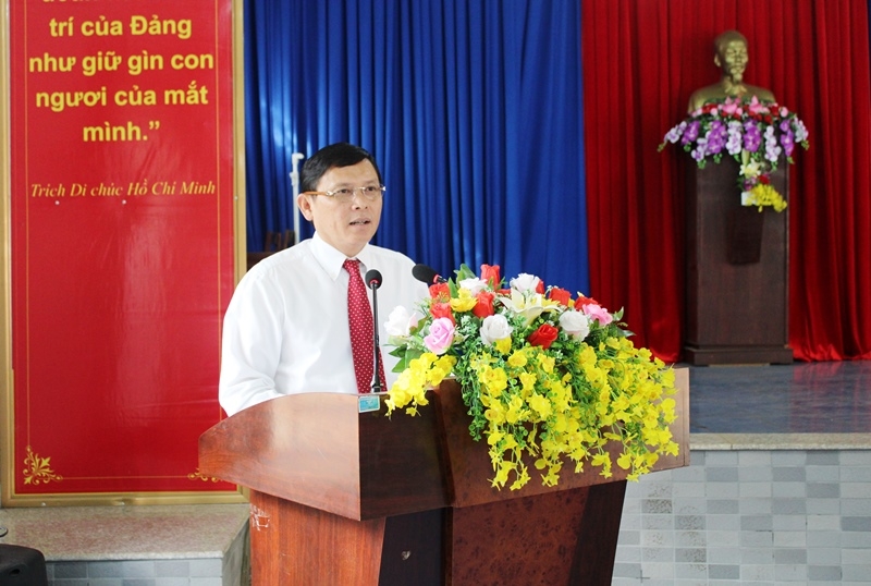 Đồng chí Nguyễn Tuấn Hà, Phó Chủ tịch UBND tỉnh, Trưởng Ban Chỉ đạo Tổng điều tra dân số và nhà ở tỉnh năm 2019 phát biểu tại Lễ ra quân
