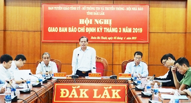 Phó Trưởng Ban Tuyên giáo Nguyễn Cảnh phát biểu tại hội nghị.