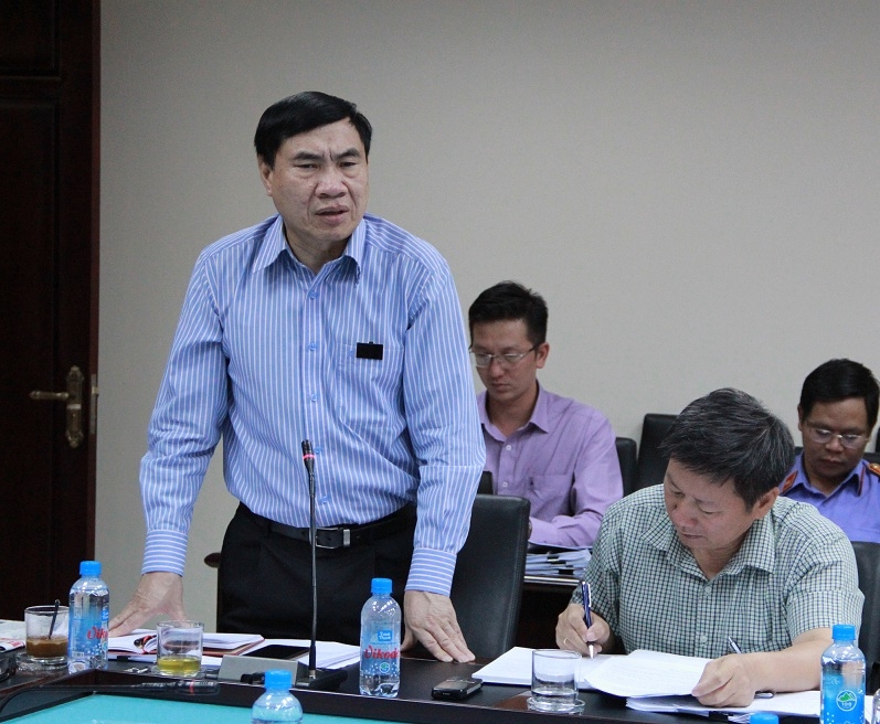 Ủy viên Trung ương Đảng, Phó Bí thư Tỉnh ủy Trần Quốc Cường phát biểu tại cuộc họp