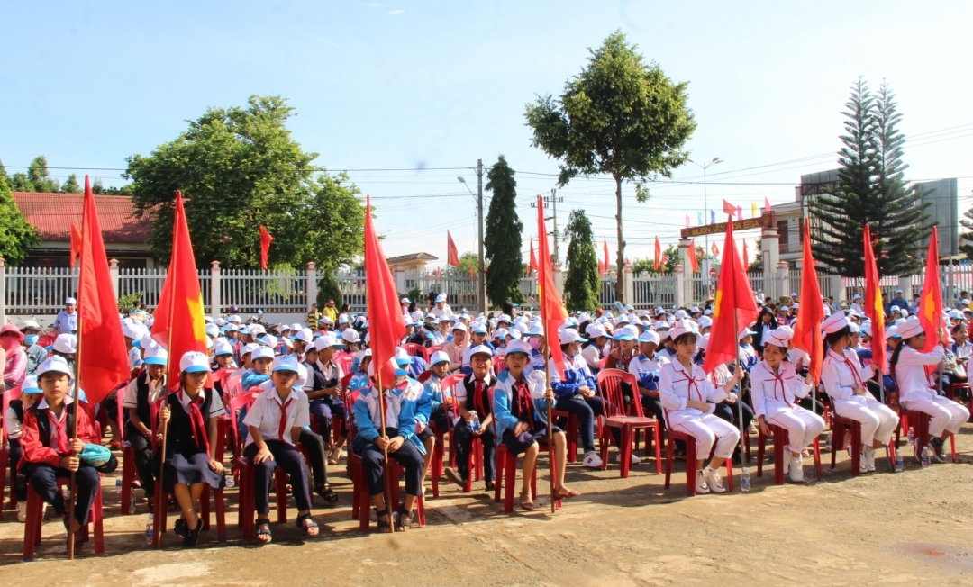 Gần 500 học sinh tham gia lễ phát động phòng chống đuối nước năm 2019