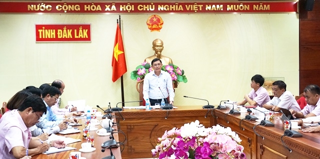 Các đại biểu tham dự cuộc họp. 