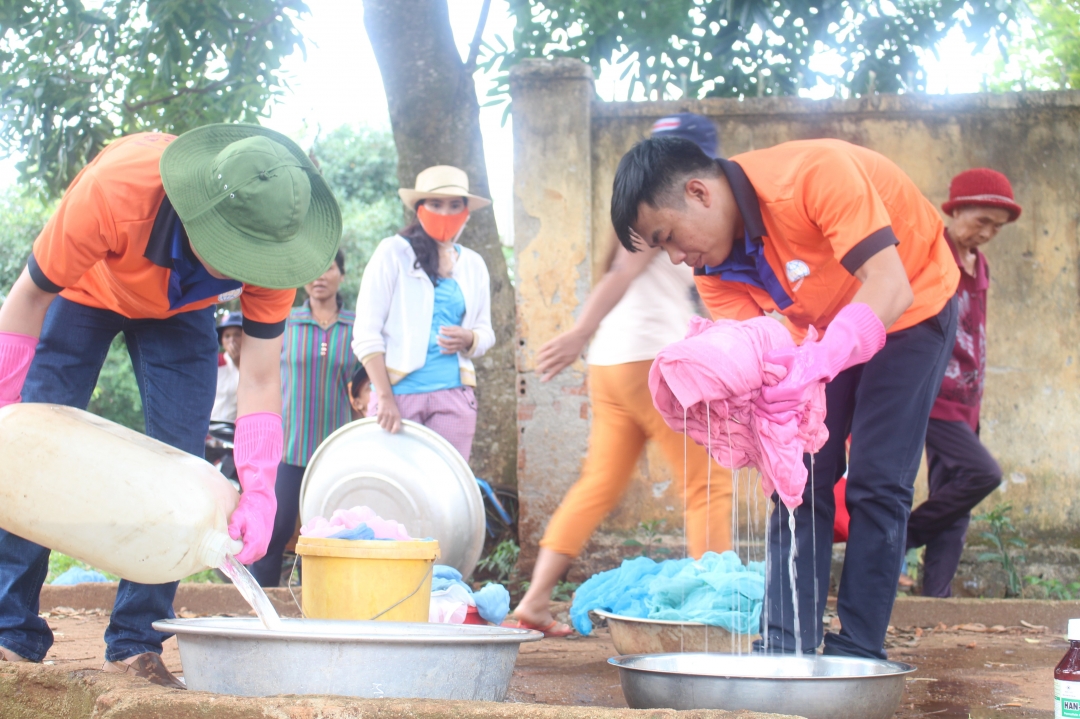 Tẩm mùng, mền phóng tránh sốt xuất huyết