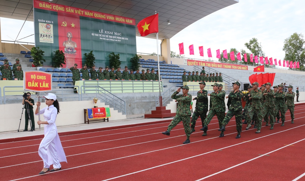 Đoàn vận động viên Bộ CHQS tỉnh dự Hội thao thể dục thể thao quốc phòng cấp Quân khu