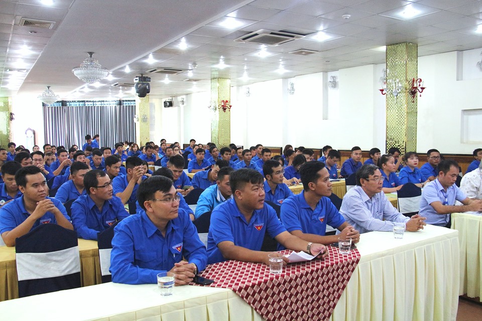 Các học viên tham gia lớp tập huấn