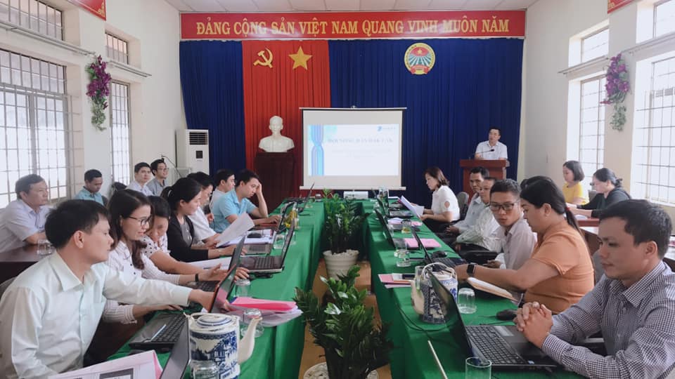 Các học viên tham gia lớp tập huấn