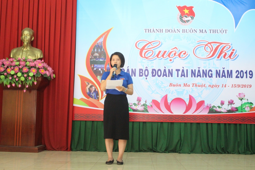 Thí sinh tham gia phần thi thuyết trình
