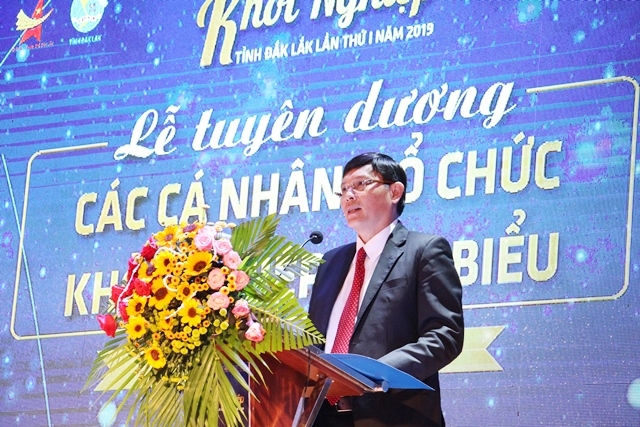 Phó Chủ tịch Thường trực UBND tỉnh Nguyễn Tuấn Hà phát biểu tại Lễ tuyên dương.