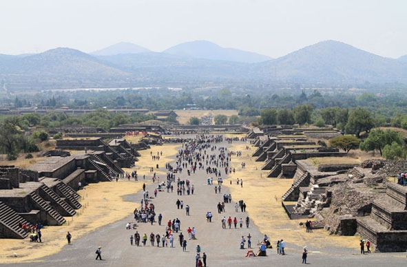 Đại lộ Tử thần ở Teotihuacan.