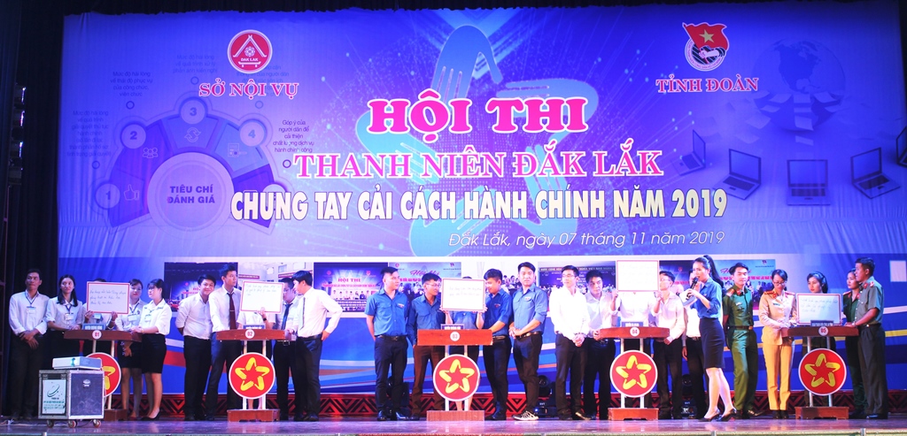 Các đội tham gia phần thi