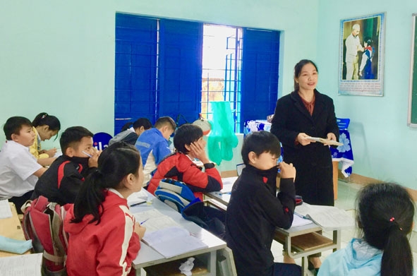 Một giờ học của cô trò Trường THCS Nguyễn Tất Thành.