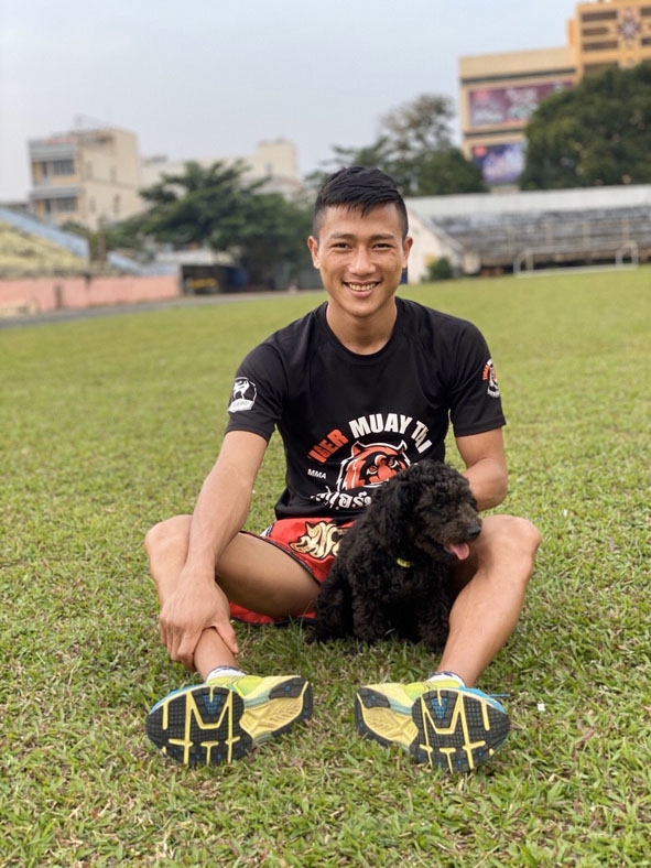 Phạm Bá Hợi, võ sĩ Kick boxing tranh tài tại SEA Games 30 sắp tới được kỳ vọng giải cơn khát huy chương cho thể thao thành tích cao Đắk Lắk. 