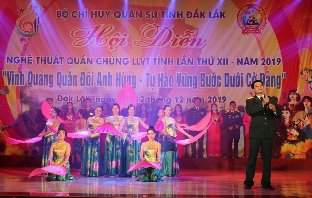 Tiết mục hát múa 