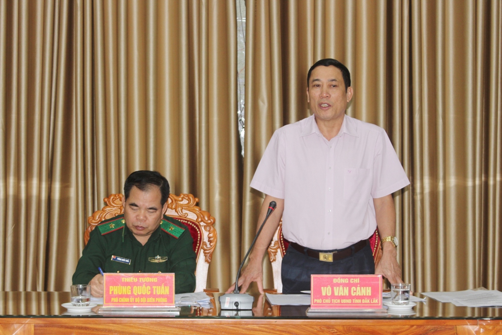 Phó Chủ tịch UBND tỉnh Võ Văn Cảnh phát biểu tại hội nghị