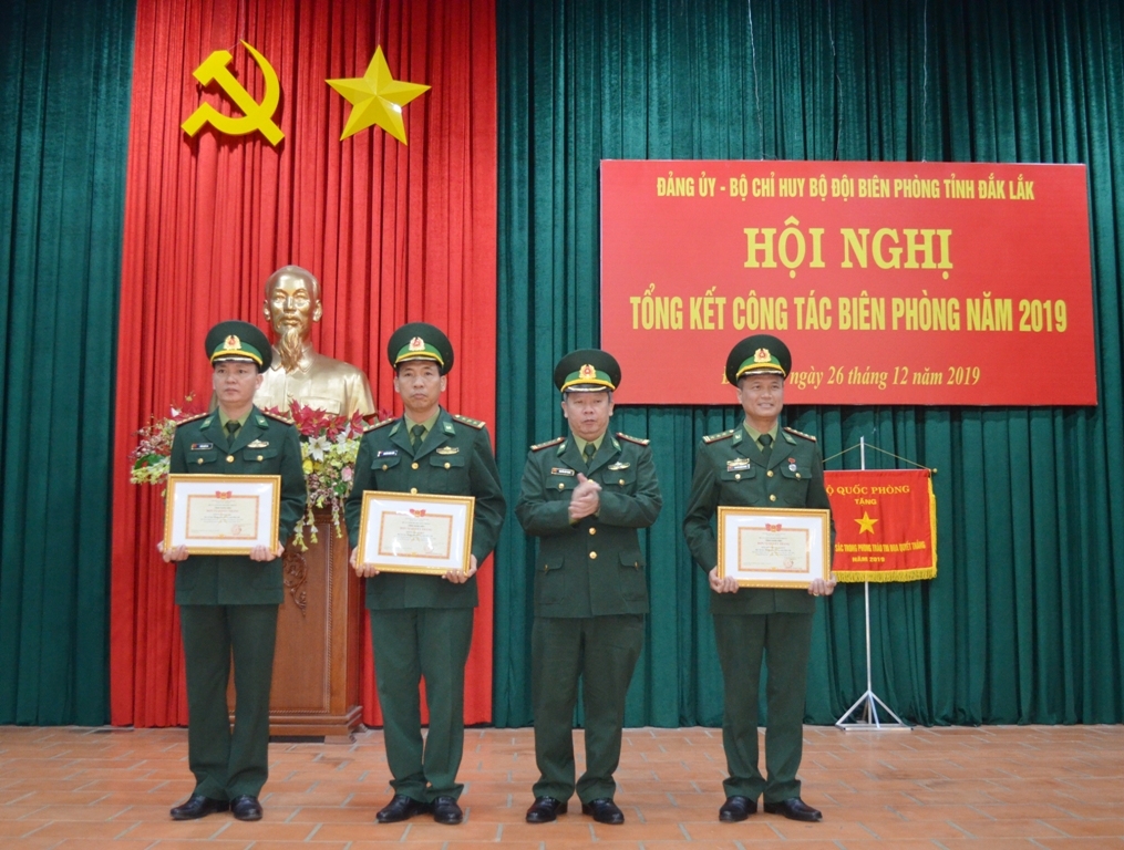 Thừa ủy quyền của Bộ Tư lệnh Bộ đội Biên phòng, Đại tá Nguyễn Đức Mạnh, Chỉ huy trưởng Bộ đội Biên phòng tỉnh
