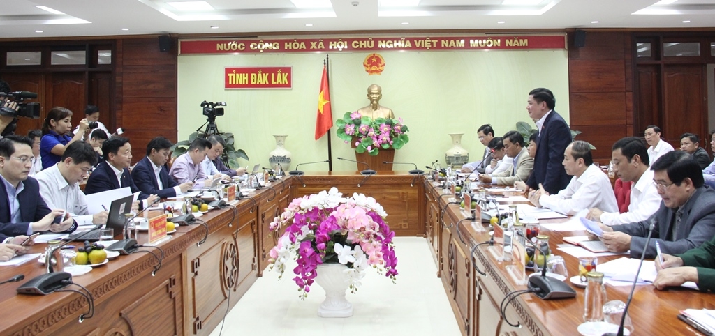 Quang cảnh buổi làm việc