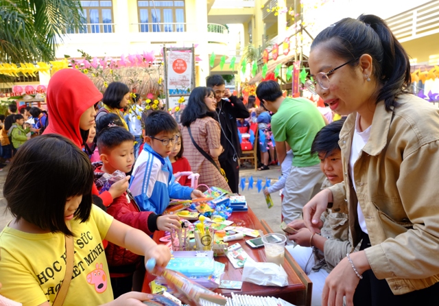 Cùng trải nghiệm 