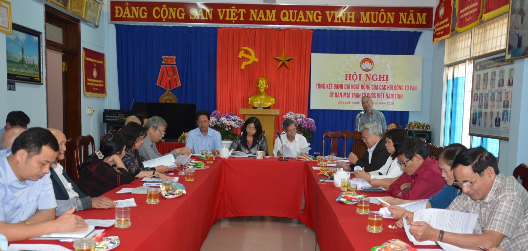 Các đại biểu dự hội nghị.