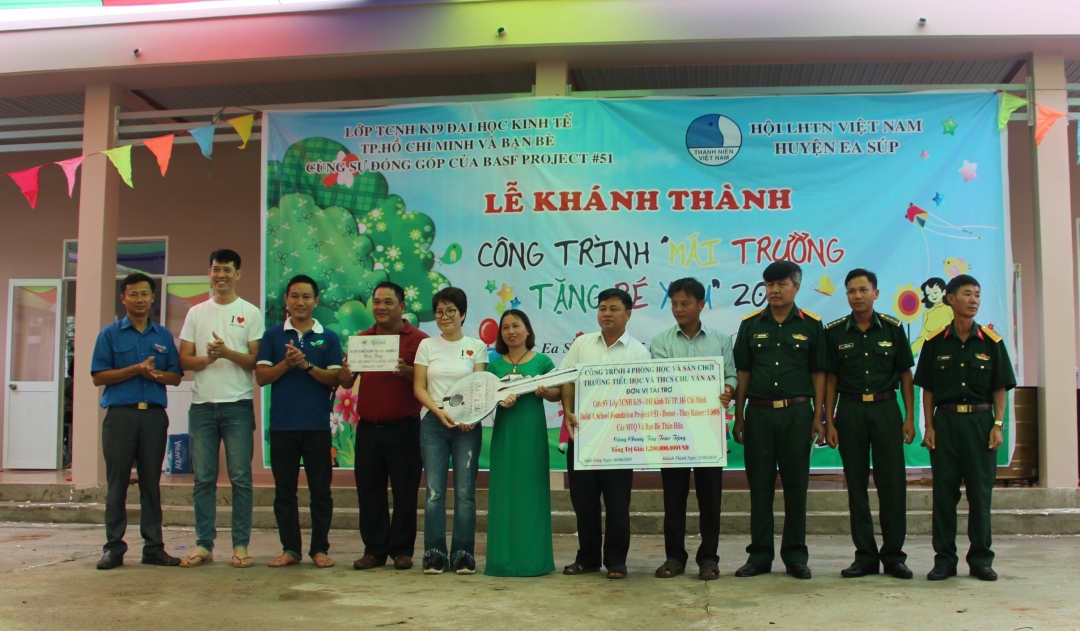 Công trình thanh niên mái trường tặng bé yêu được thực hiện trong năm 2019.