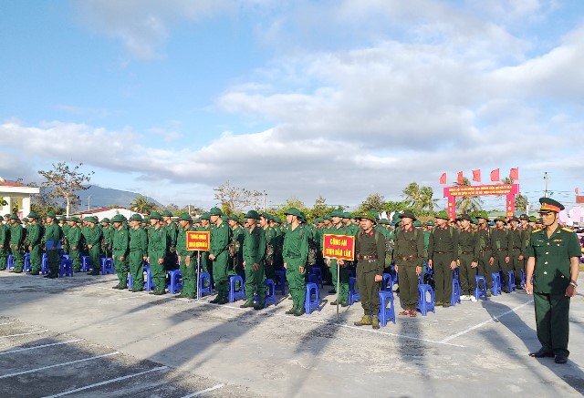 Các đại biểu và tân binh có mặt tại buổi lễ.