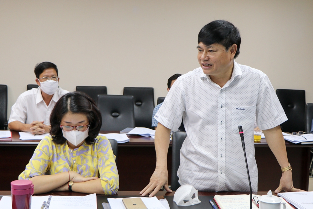 Phó Bí thư Thường trực Tỉnh ủy phát biểu tại cuộc họp