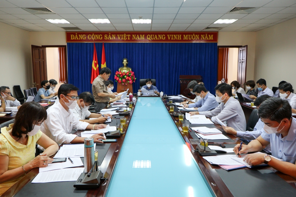Các đại biểu tham dự cuộc họp