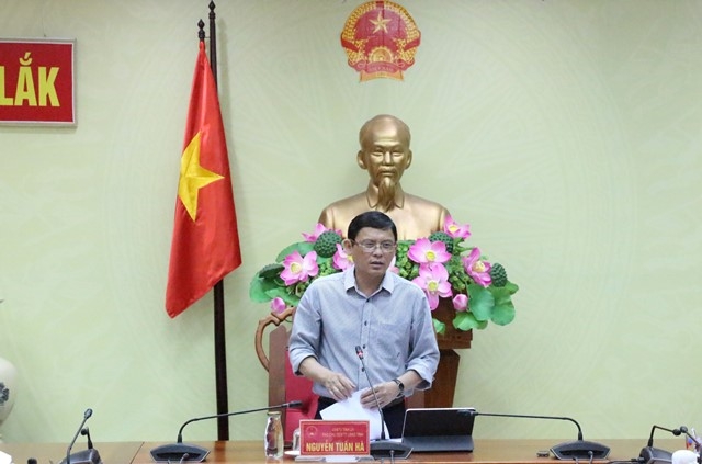Phó Chủ tịch Thường trực UBND tỉnh Nguyễn Tuấn Hà phát biểu kết luận cuộc họp