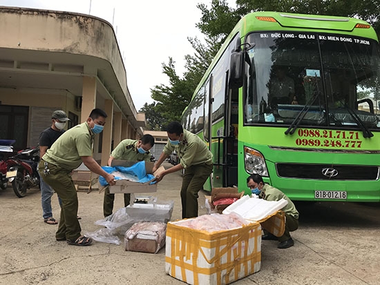 Cục Quản lý thị trường Đắk Lắk phát hiện, xử một vụ vạan chuyển thịt động vật không rõ nguồn gốc