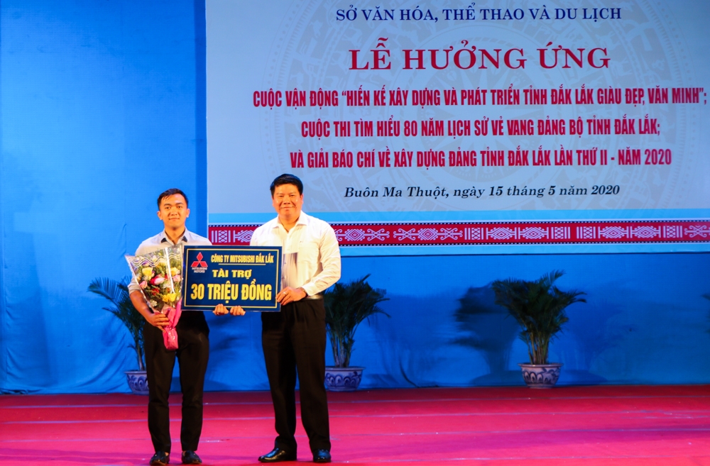 Đai diện nhà tài trợ