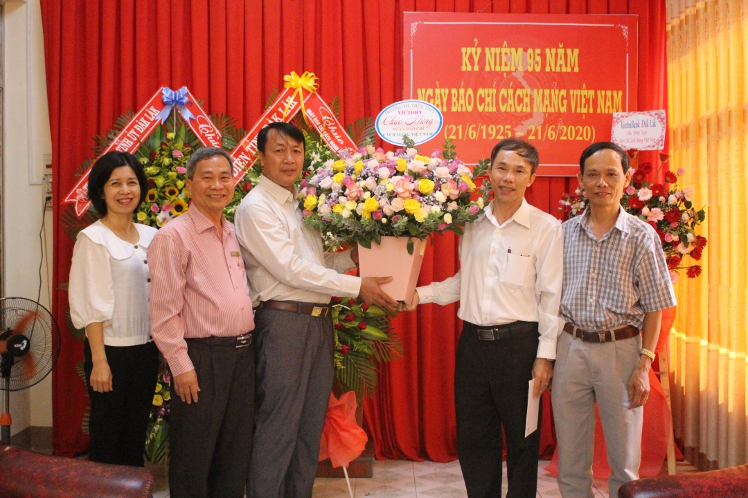 Trường Tiểu học, THCS và THPT Victory chúc mừng Ngày báo chí cách mạng Việt Nam