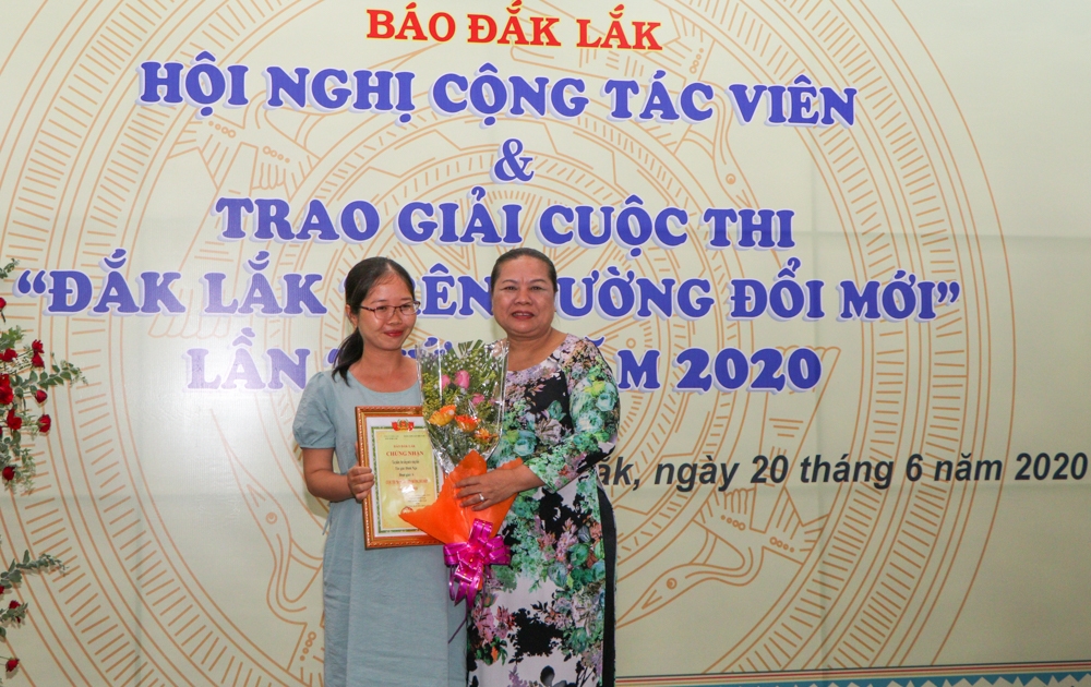 Tác giả Đinh Nga xuất sắc đoạt giải A với tác phẩm 