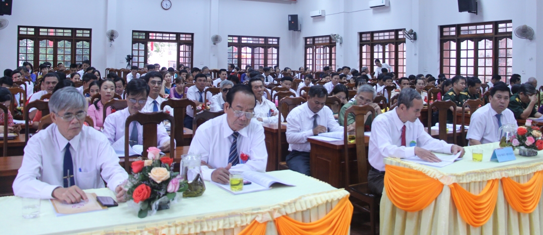 Các đại biểu tham dự đại hội.