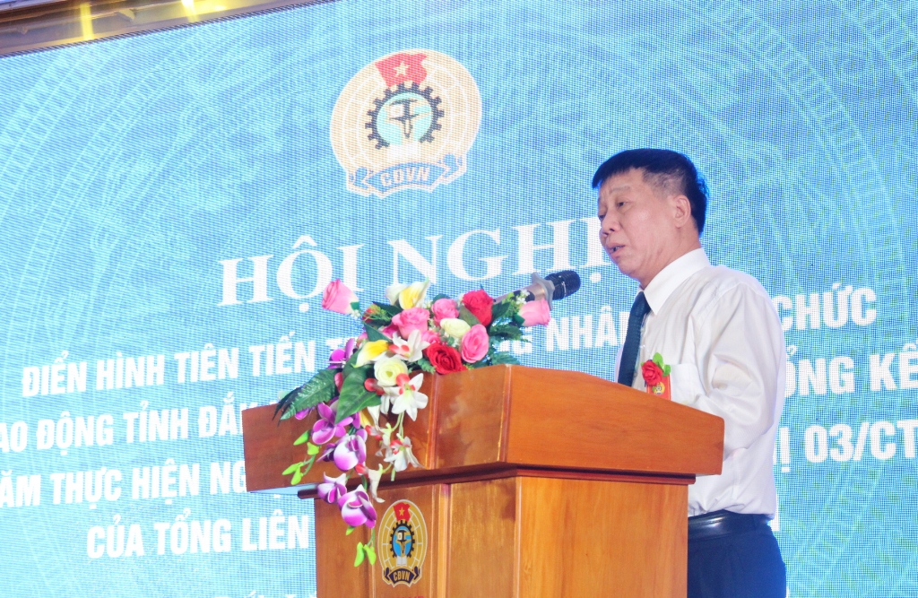 Ủy viên Đoàn Chủ tịch, Chủ nhiệm Ủy ban Kiểm tra Tổng LĐLĐ Việt Nam Tạ Văn Đồng