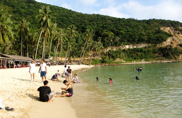 Bãi Cây Mến.  