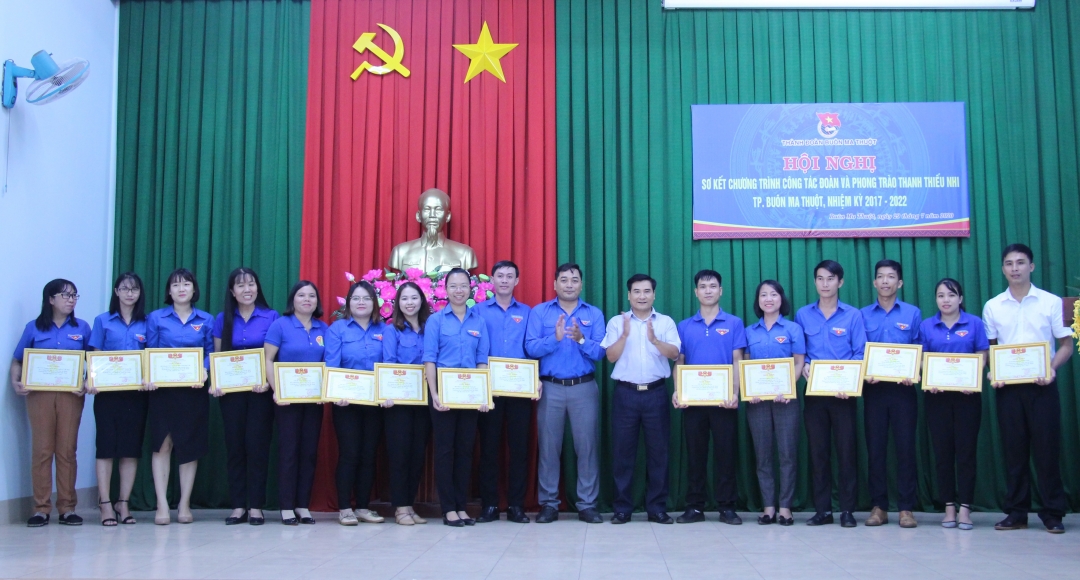 Đại diện Thành Đoàn